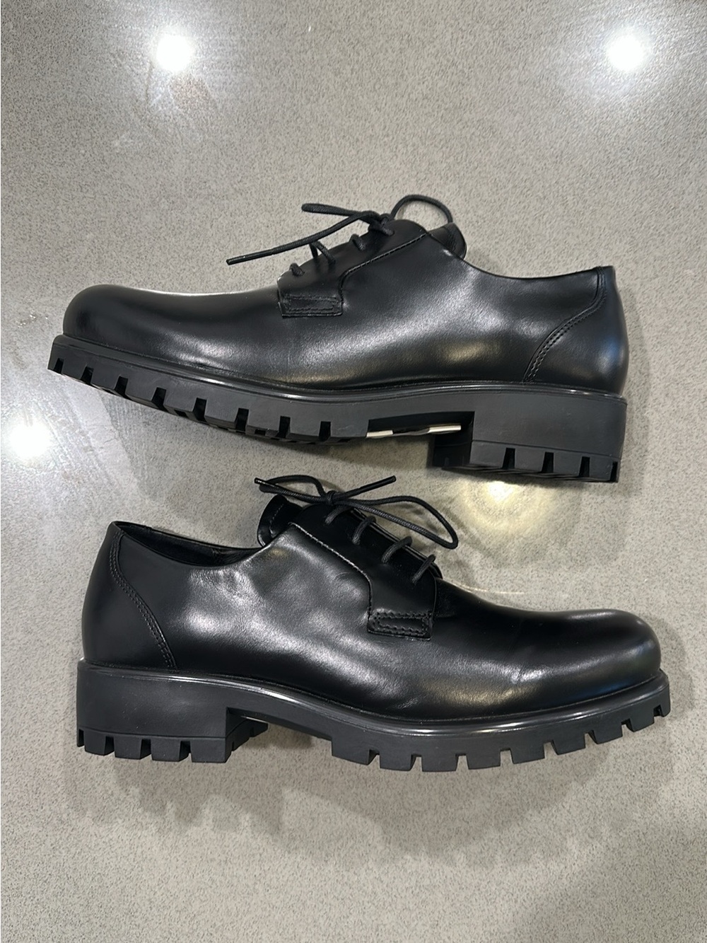 ECCO TRAYTECH Black Leather Chunky Lug Sole Oxford Shoes EU 39 like NEW